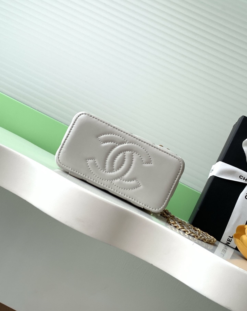 Ch**el cosmetic bags